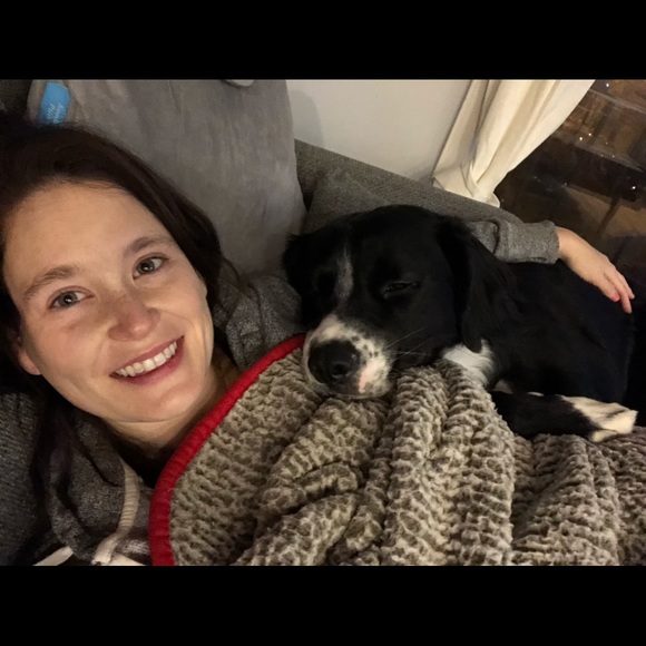 Meet your Posher, Cassandra - Picture 4 of 4